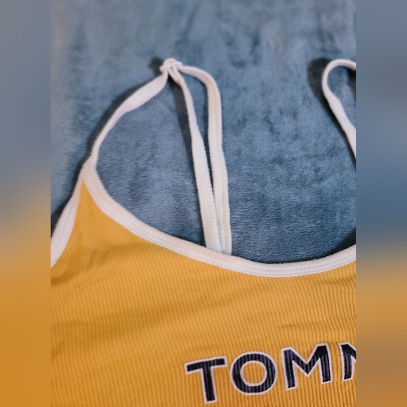 Tommy Hilfiger Mustard Yellow Crop Top Adjustalbe Straps Size Latge - Picture 5 of 9